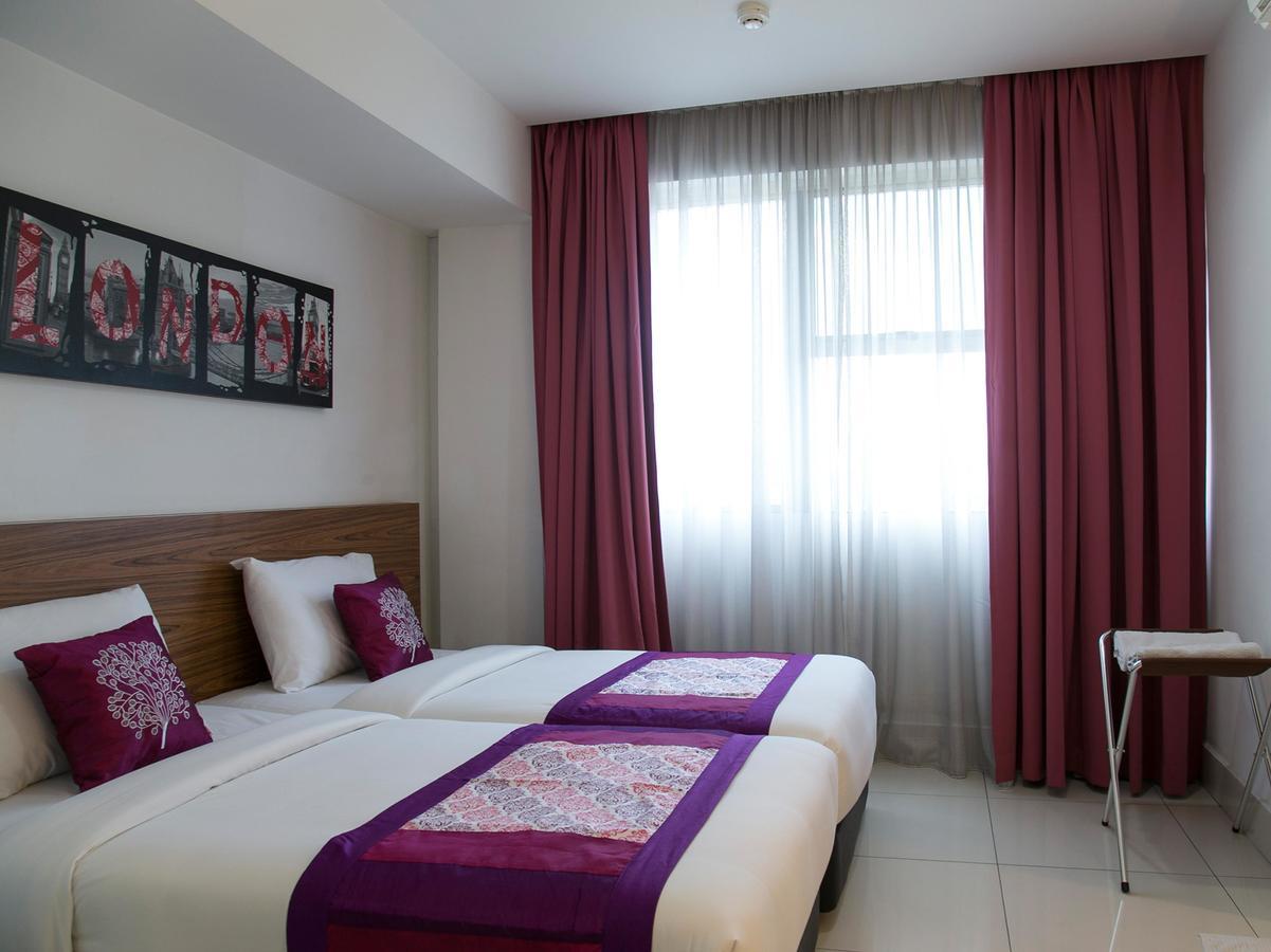 Oyo 180 V Hotel Kuala Lumpur Exteriör bild