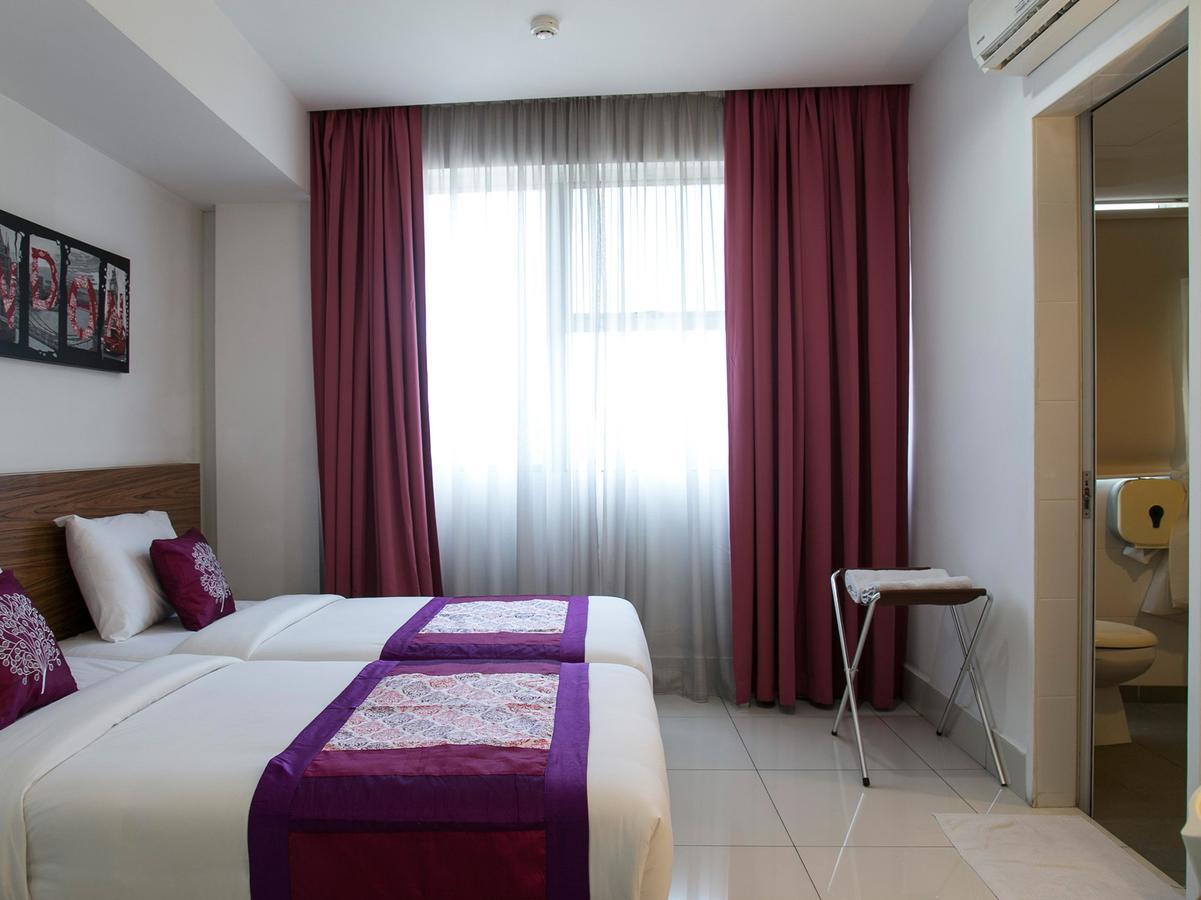 Oyo 180 V Hotel Kuala Lumpur Exteriör bild