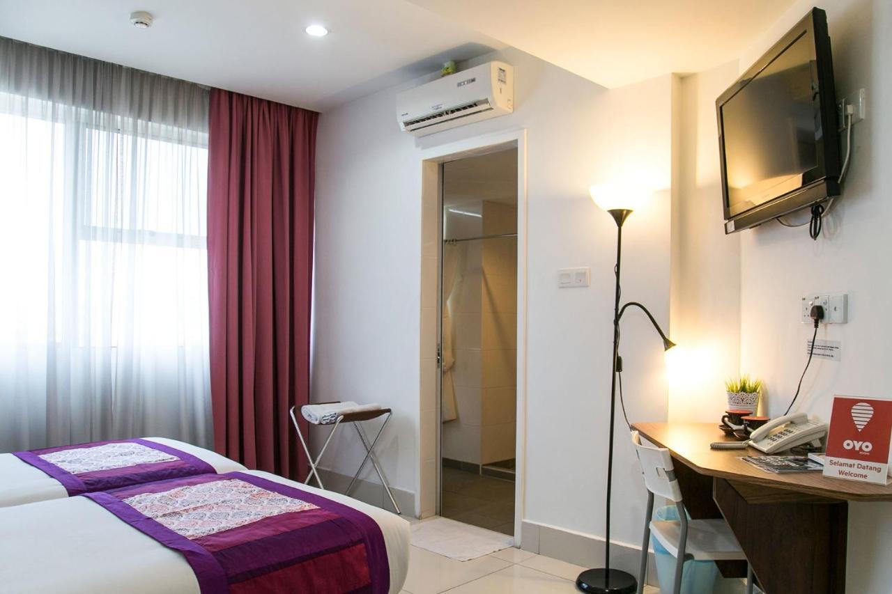 Oyo 180 V Hotel Kuala Lumpur Exteriör bild